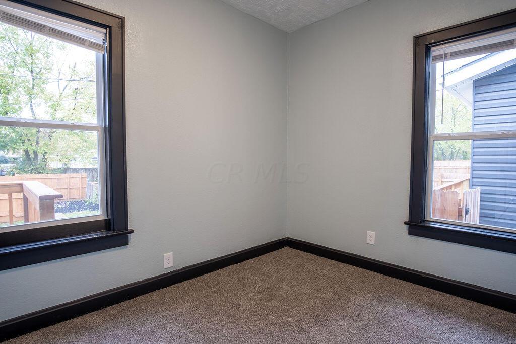 1326 Lockbourne Road Columbus, OH 43206 - Photo 24 of 31