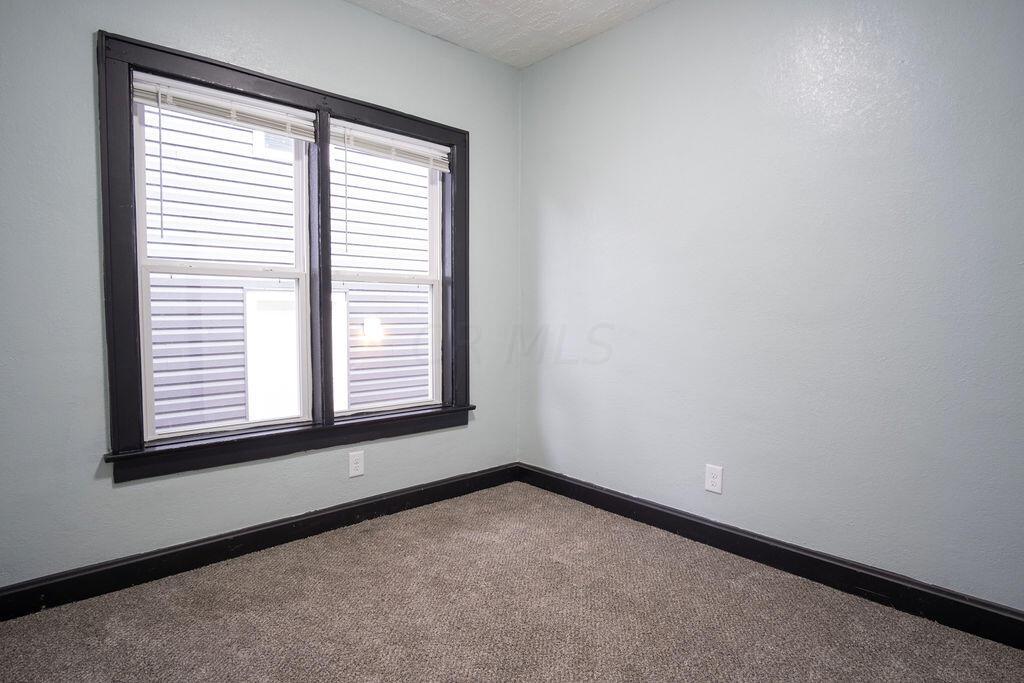 1326 Lockbourne Road Columbus, OH 43206 - Photo 26 of 31