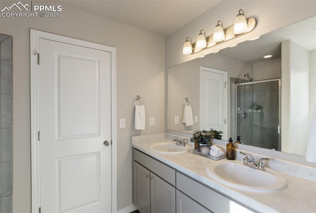 5254 Aeroglide Loop Colorado Springs, CO 80916 - Photo 16 of 31