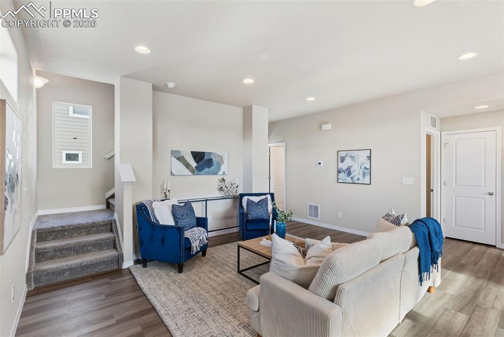 5254 Aeroglide Loop Colorado Springs, CO 80916 - Photo 6 of 31