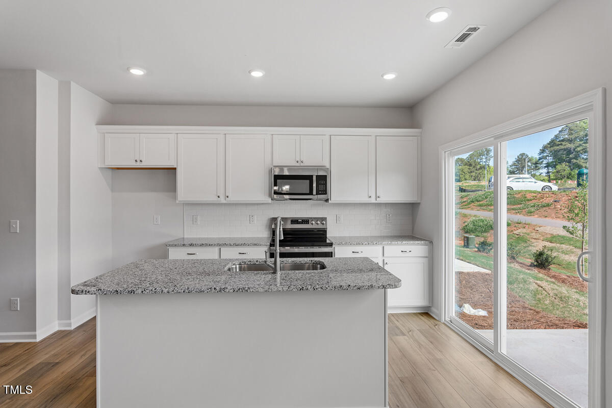 116 Powell Townes Way, Unit 293 Raleigh, NC 27603 - Photo 8 of 43 FMWeb09