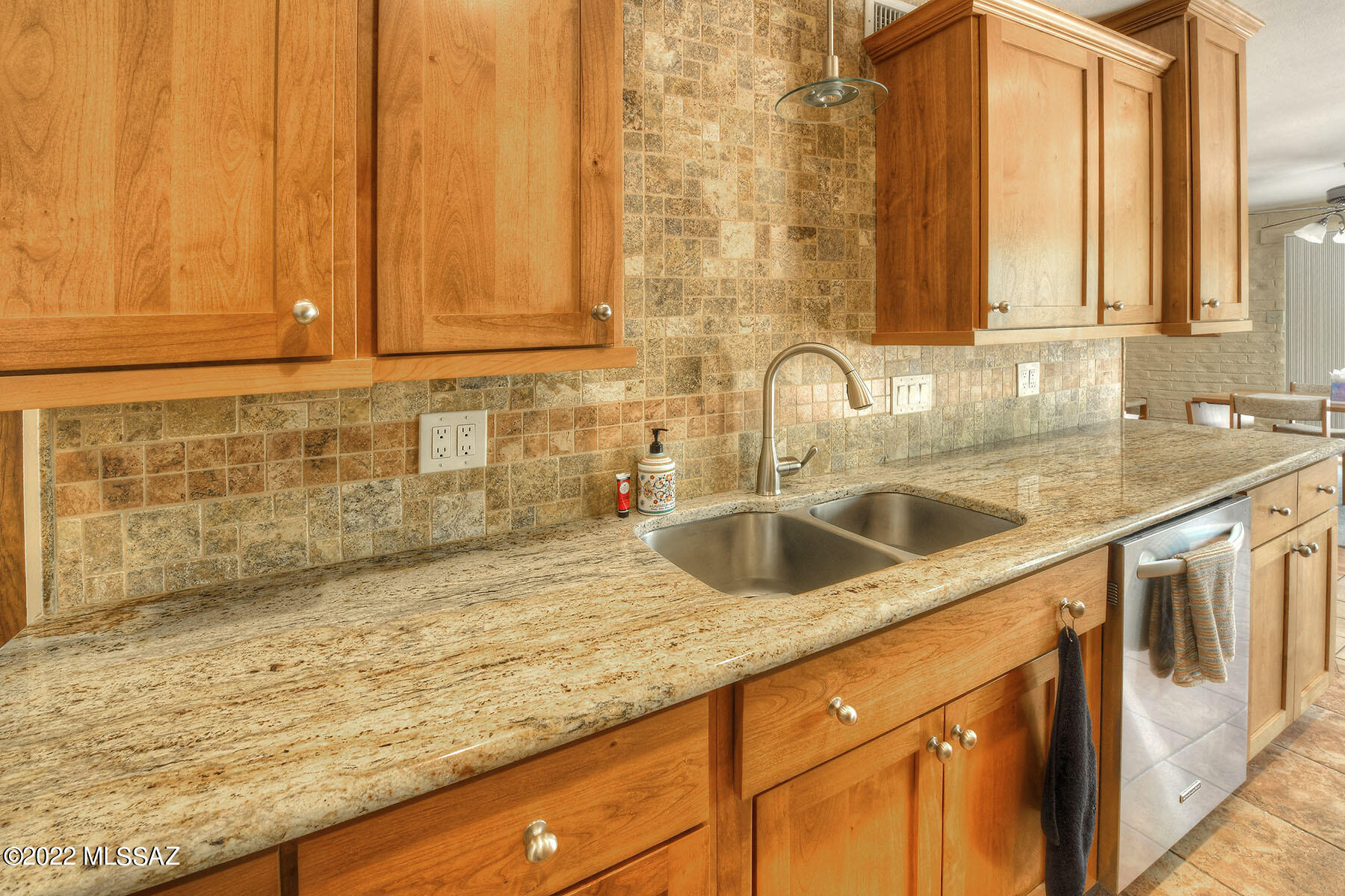 318 West Hardy Road Oro Valley, AZ 85704 - Photo 5 of 31