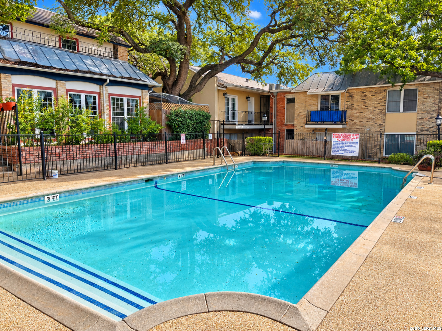 6718 Callaghan Road, Unit 301 San Antonio, TX 78229 - Photo 3 of 11 Gallery Image 3