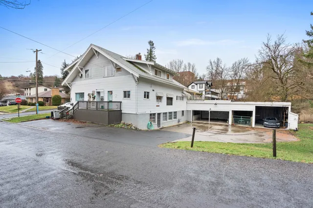 $379,000 | 1002 South Mill Street, Colfax, WA 99111