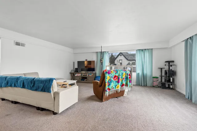 $379,000 | 1002 South Mill Street, Colfax, WA 99111