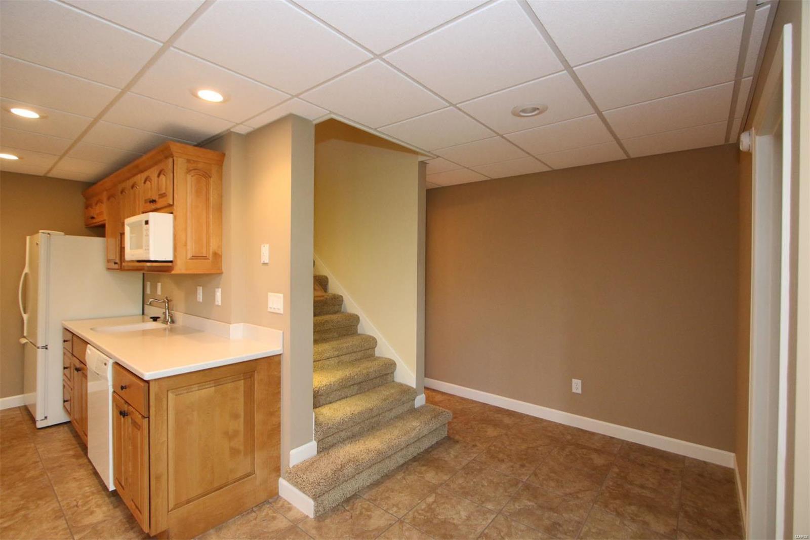4504 Eagle Ridge Court Godfrey, IL 62035 - Photo 29 of 33 Gallery Image 29