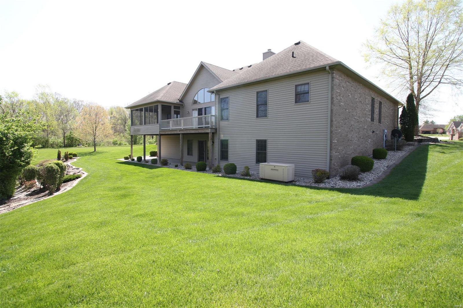 4504 Eagle Ridge Court Godfrey, IL 62035 - Photo 9 of 33 Gallery Image 9