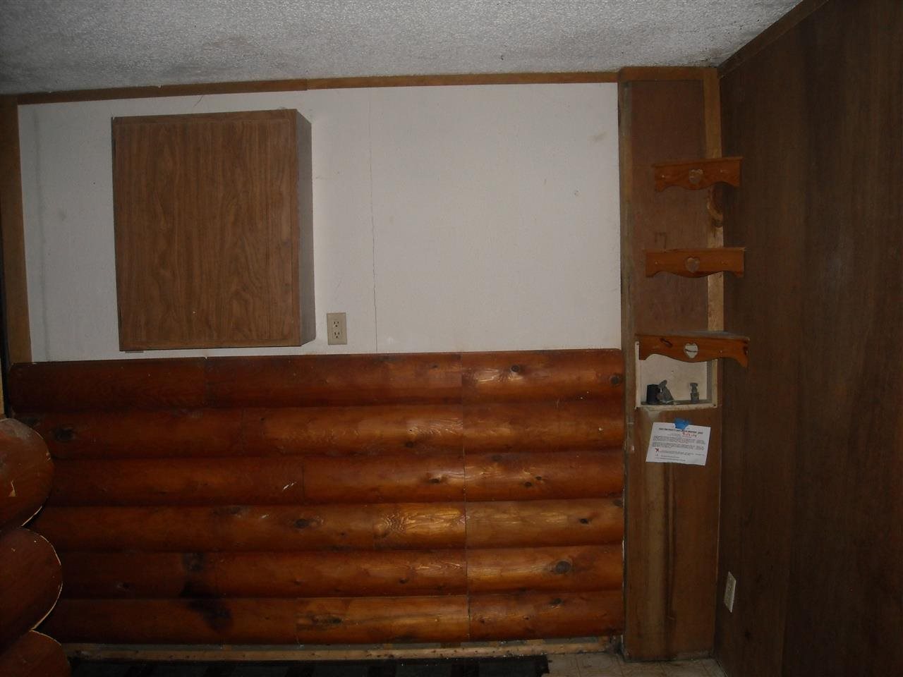 19355 Pleasantview Road Lake Ann, MI 49650 - Photo 17 of 35 1791347-16.JPG