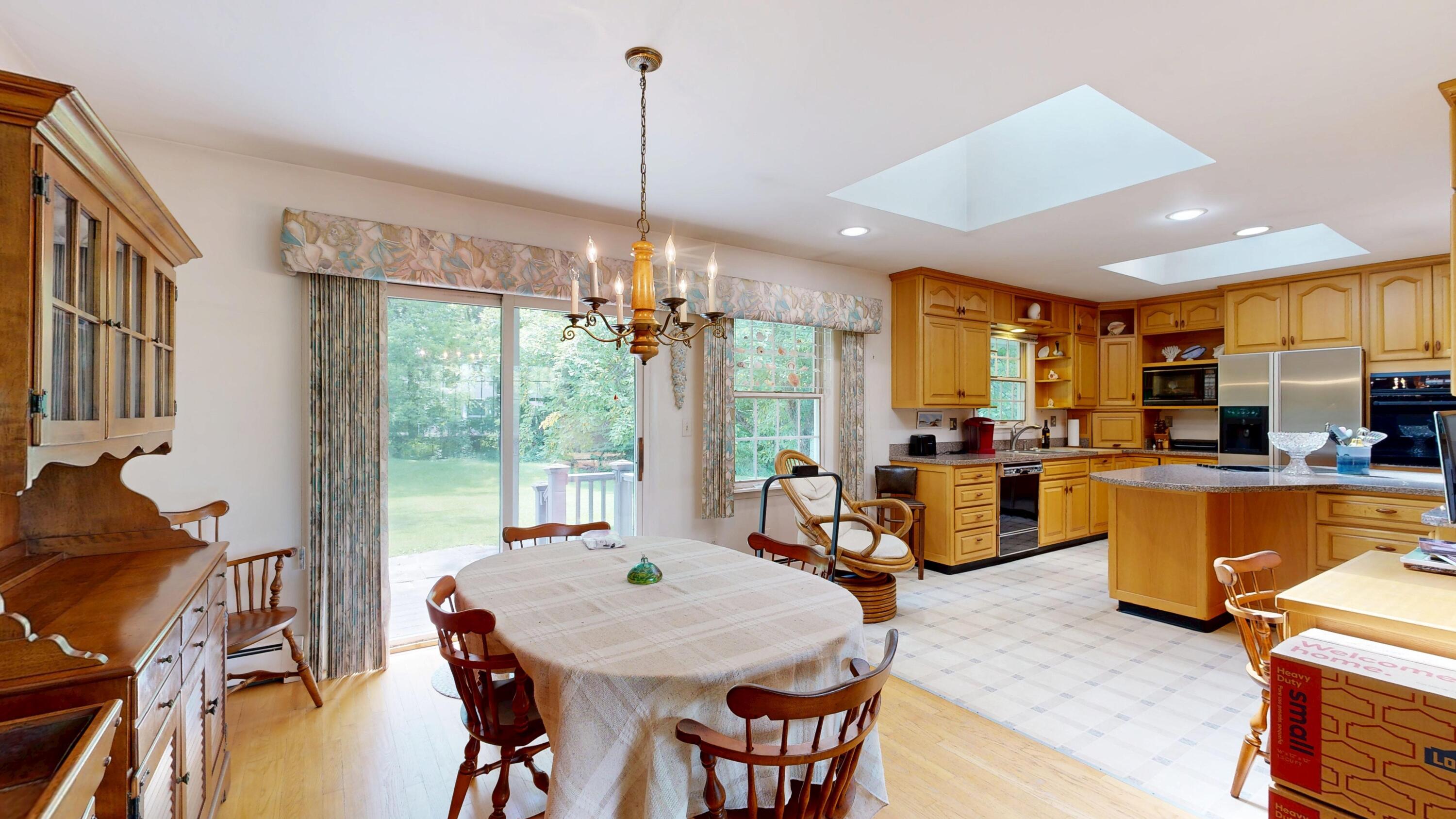 25 Orestis Way Lewiston, ME 04240 - Photo 11 of 42 Kitchen