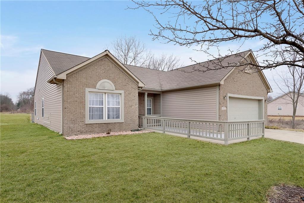 4252 Raintree Road Indianapolis, IN 46234 - Photo 2 of 27