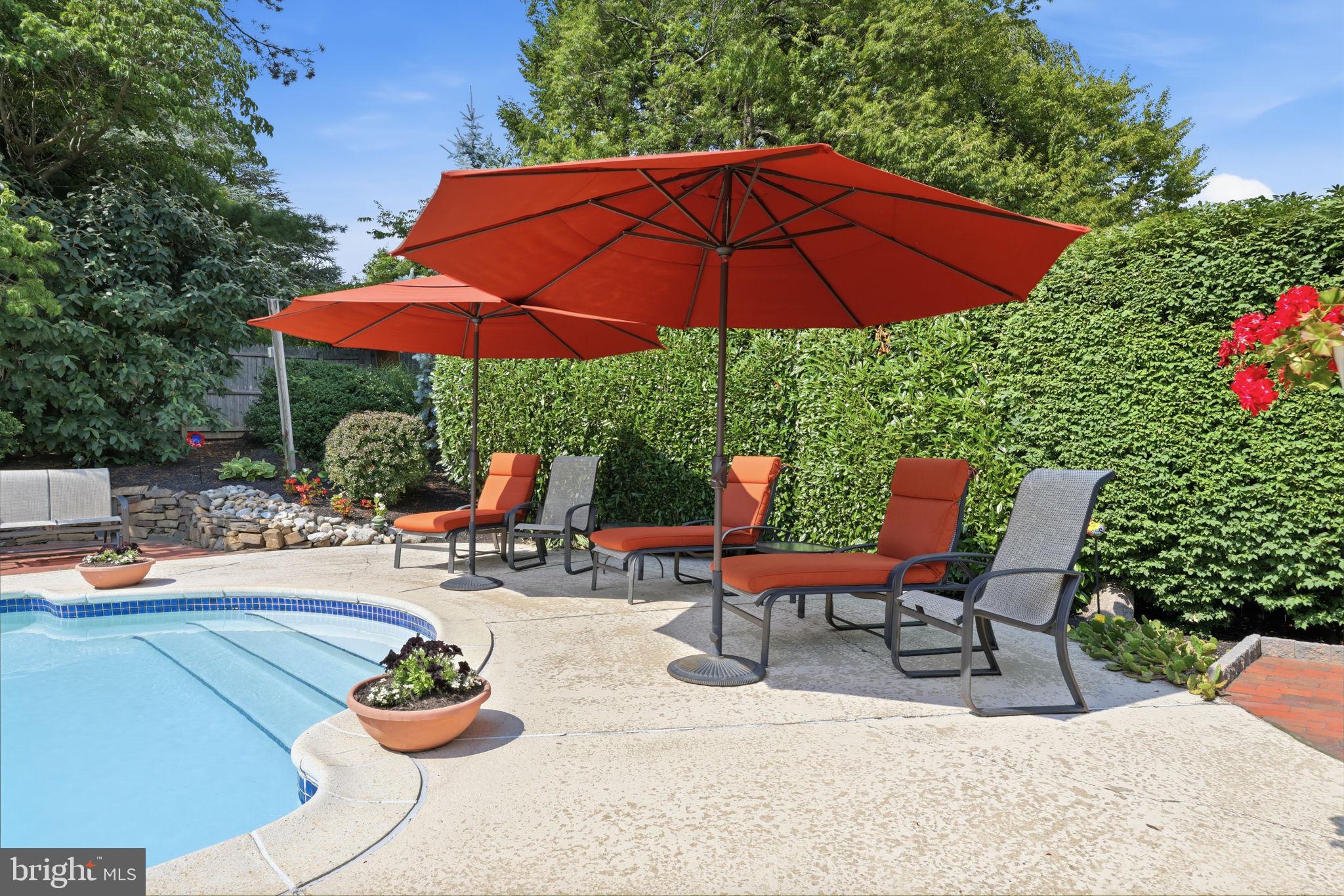 3794 Ridgeview Road Huntingdon Valley, PA 19006 - Photo 8 of 63 Swimming Pool