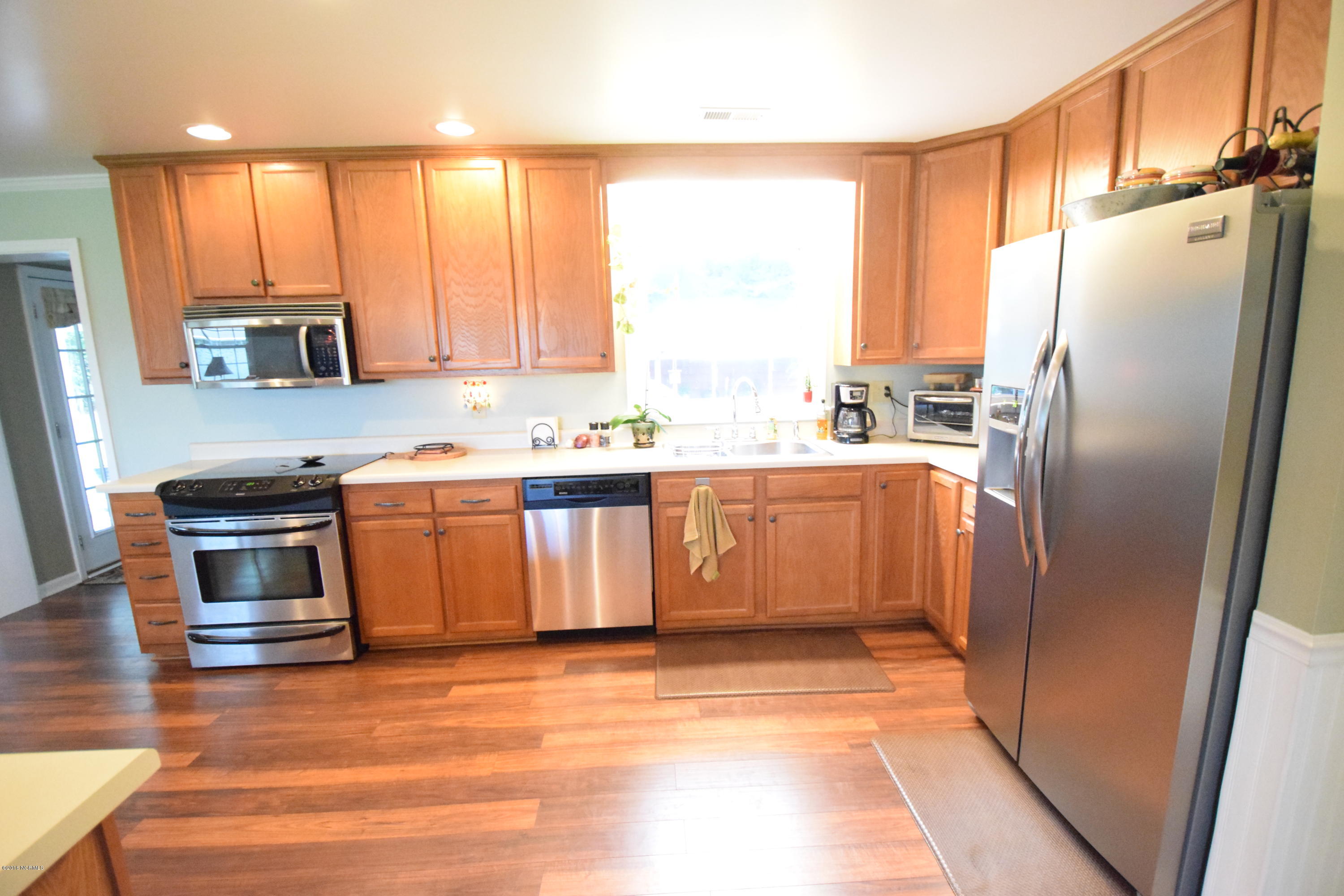 135 Virgin Road Newport, NC 28570 - Photo 20 of 39 Kitchen