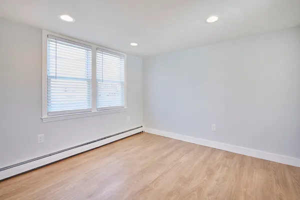 $3,500 | 76 Railroad Avenue, Unit 1, Salisbury, MA 01952