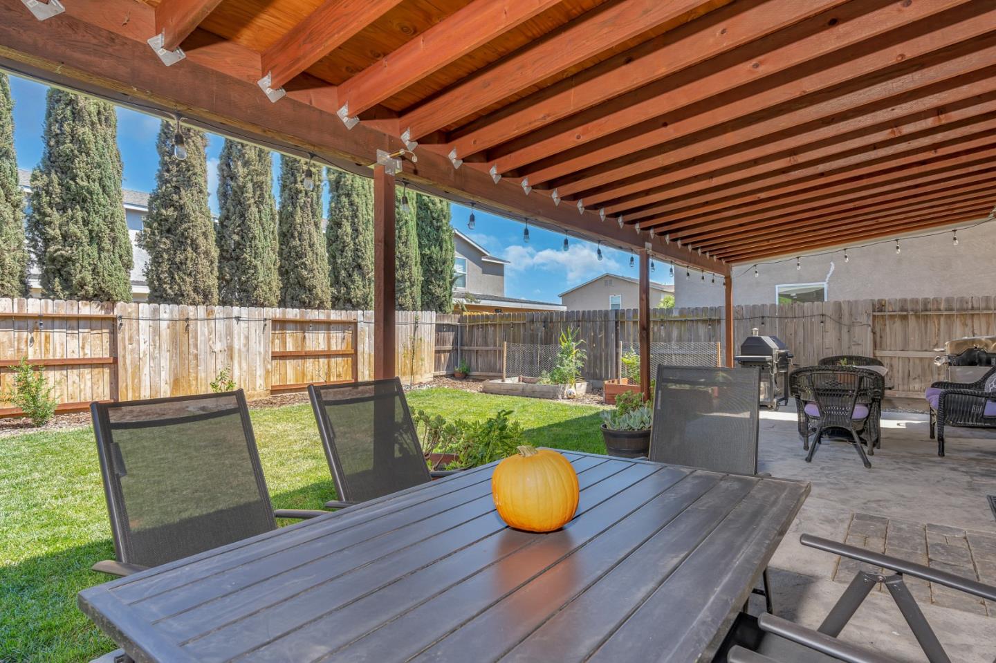 316 Pyramid Avenue Merced, CA 95341 - Photo 5 of 30 Gallery Image 5