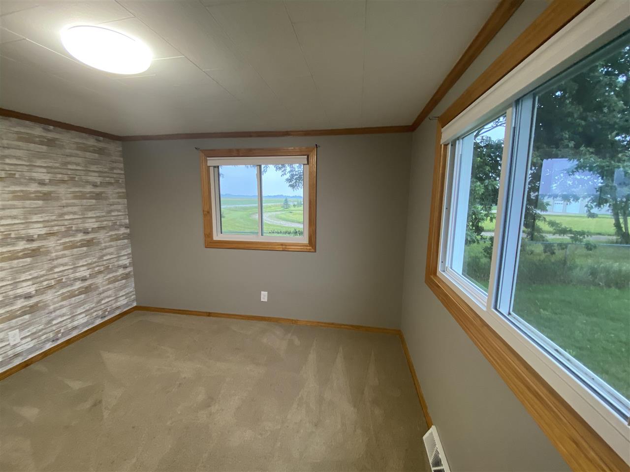 2243 South Mackinaw Road Kawkawlin, MI 48631 - Photo 20 of 32 Gallery Image 20
