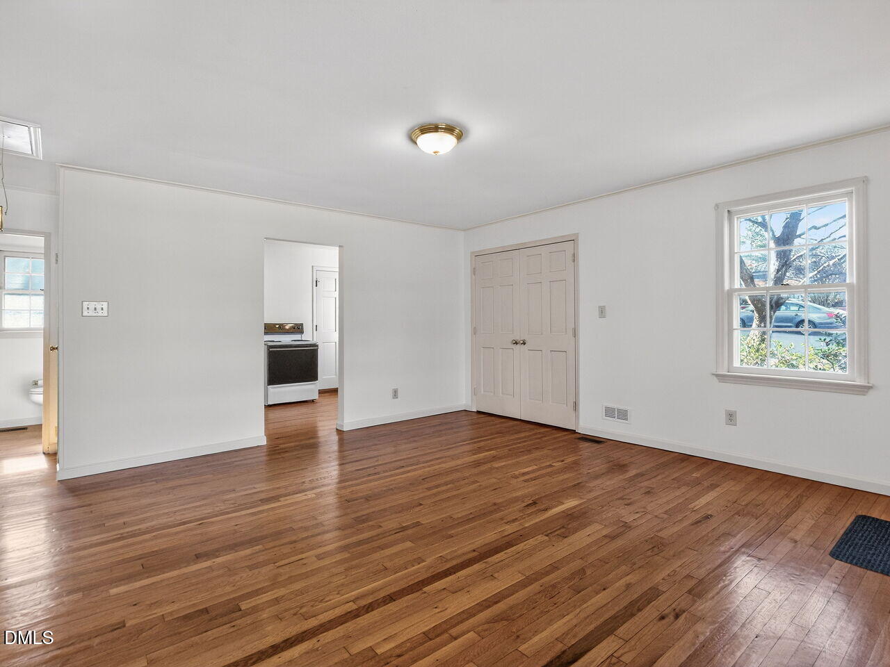 1941 Clark Avenue, Unit 109 Raleigh, NC 27605 - Photo 5 of 12 009-1280x960-family-room