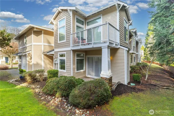 $325,000 | 21920 42nd Avenue South, Unit 104, Kent, WA 98032