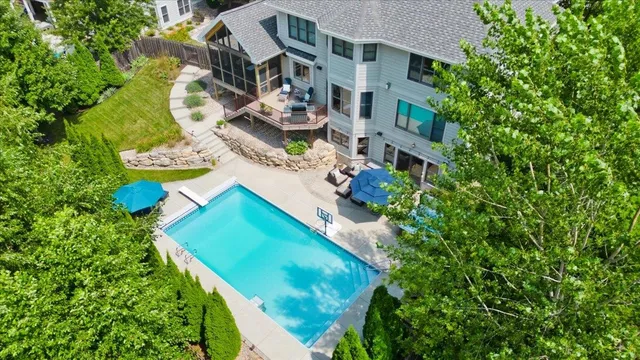 $1,500,000 | 814 Big Stone Trail, Middleton, WI 53562