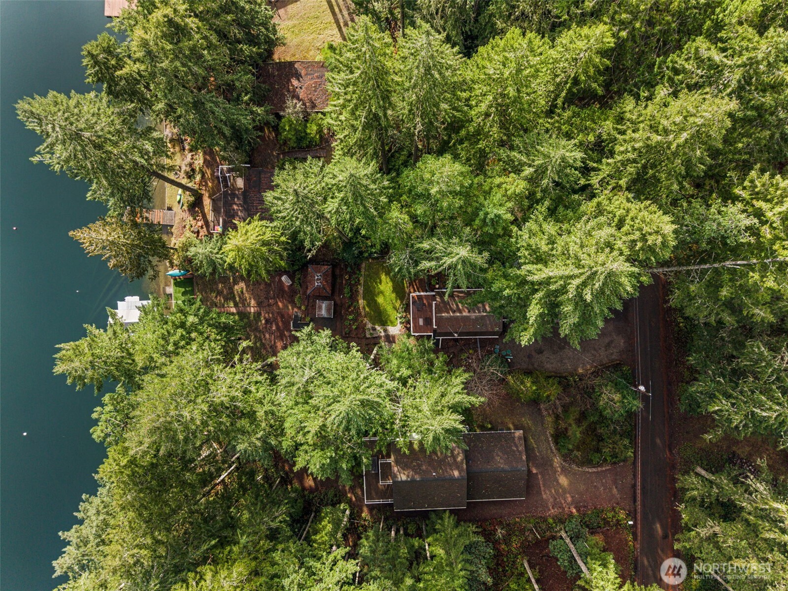 2800 East Phillips Lake Loop Road Shelton, WA 98584 - Photo 39 of 40 a view of a garden with plants