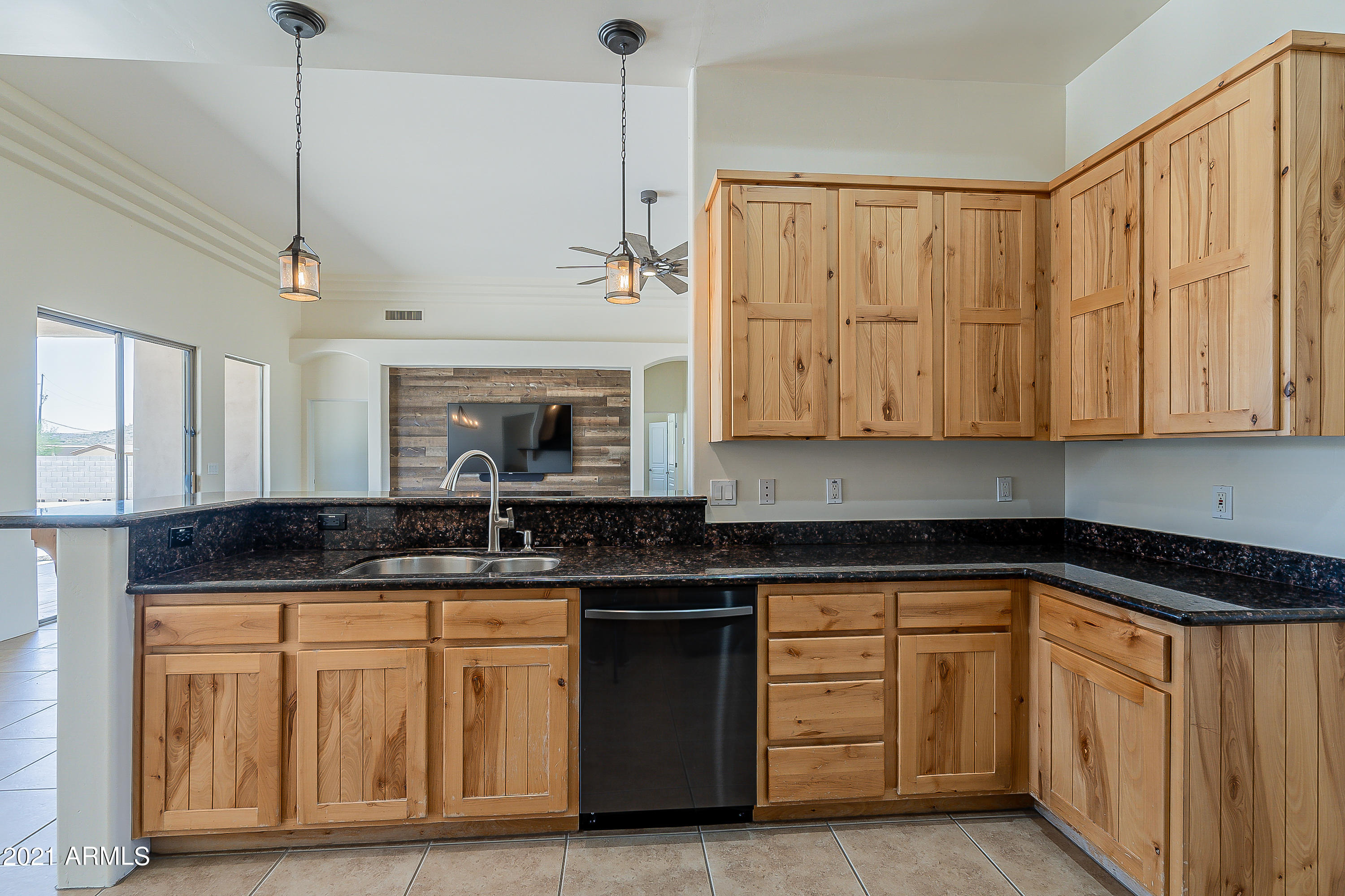 2625 West Saber Road Phoenix, AZ 85086 - Photo 17 of 101 Saber - HD-17