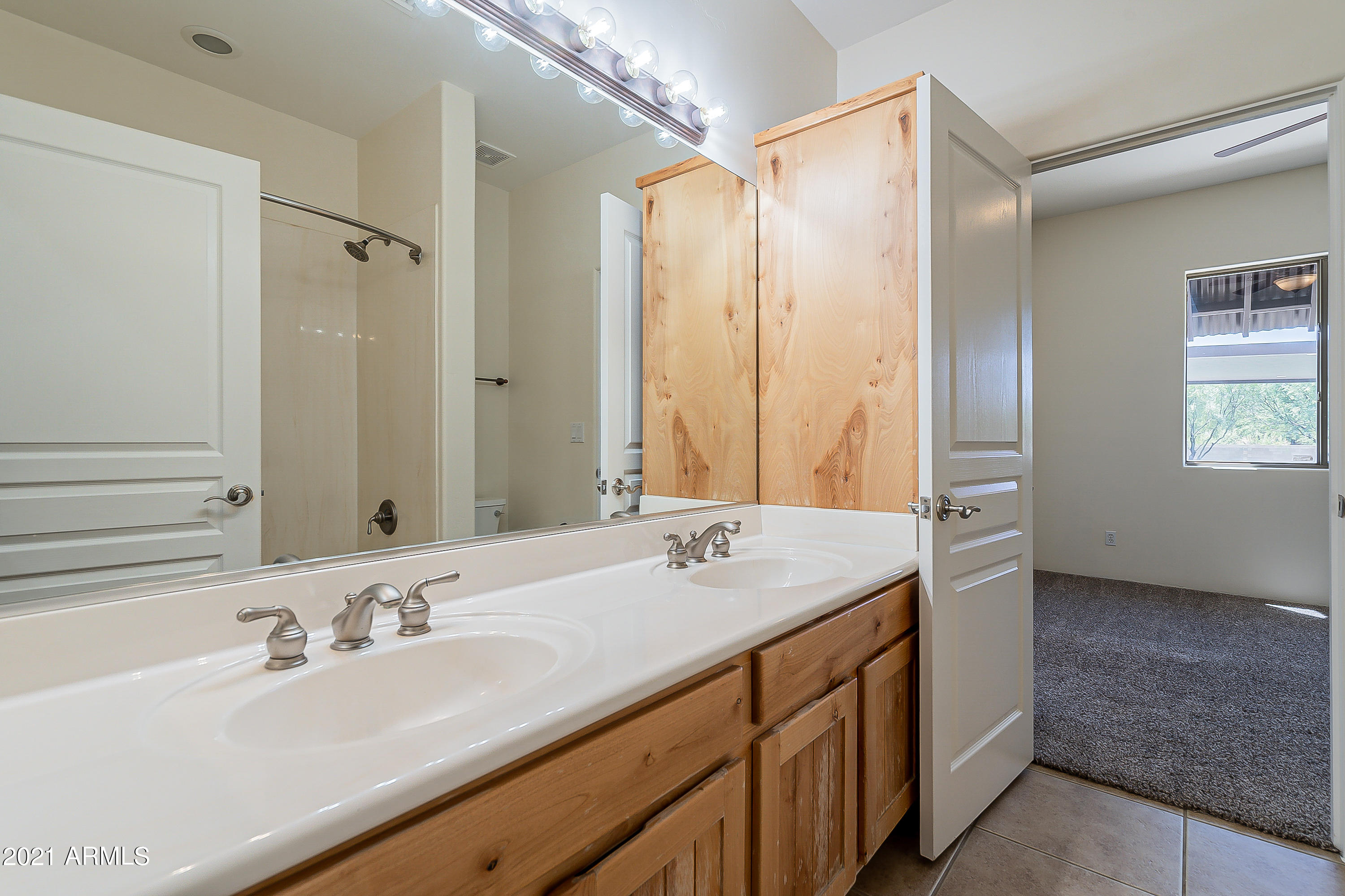 2625 West Saber Road Phoenix, AZ 85086 - Photo 32 of 101 Saber - HD-32