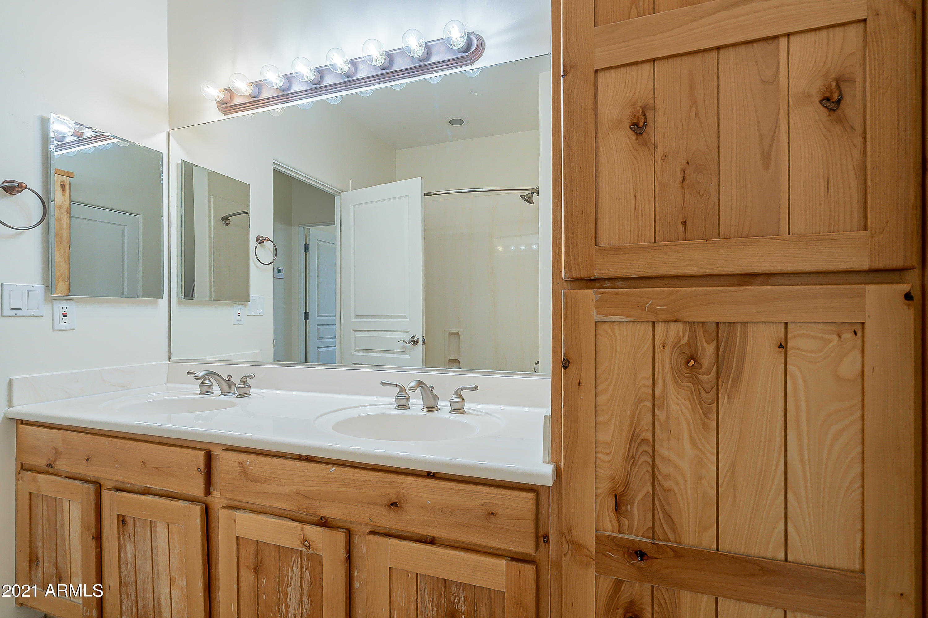 2625 West Saber Road Phoenix, AZ 85086 - Photo 33 of 101 Saber - HD-33