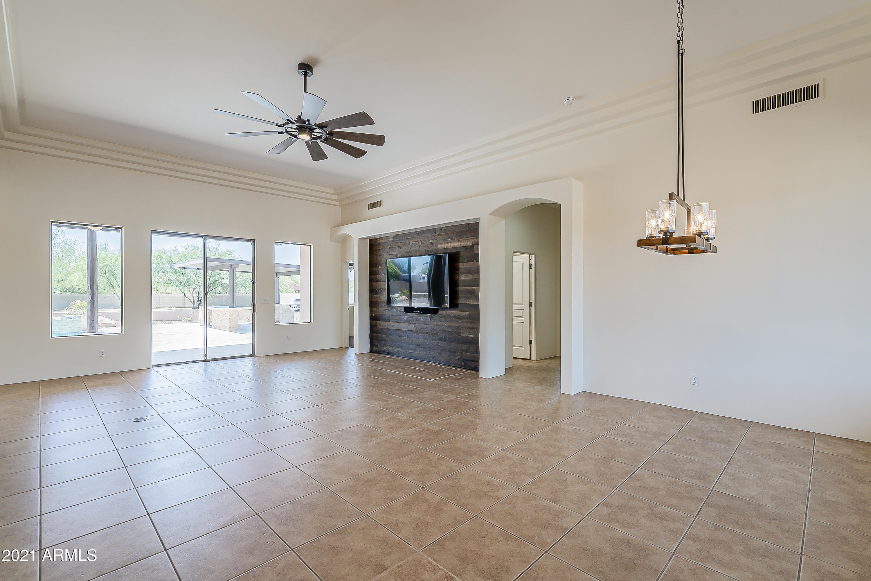 2625 West Saber Road Phoenix, AZ 85086 - Photo 5 of 101 Saber - HD-5