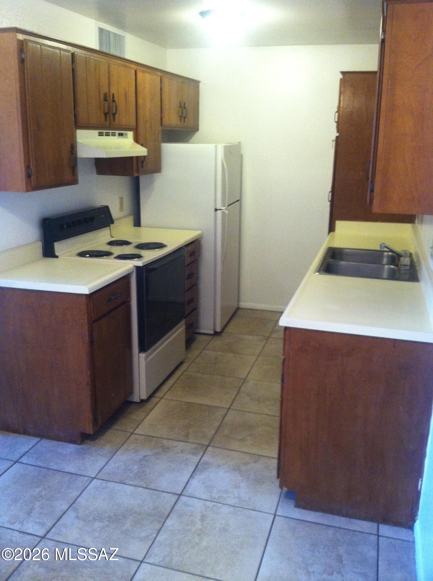 6625 East Golf Links Road, Unit 5 Tucson, AZ 85730 - Photo 4 of 13