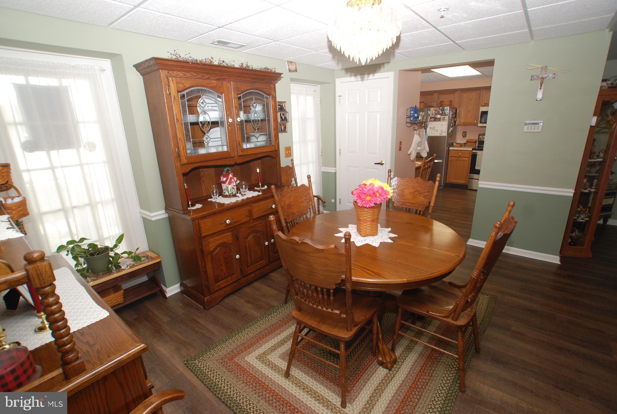 2102 Centennial Station Warminster, PA 18974 - Photo 10 of 68 Light Bright Dining Area
