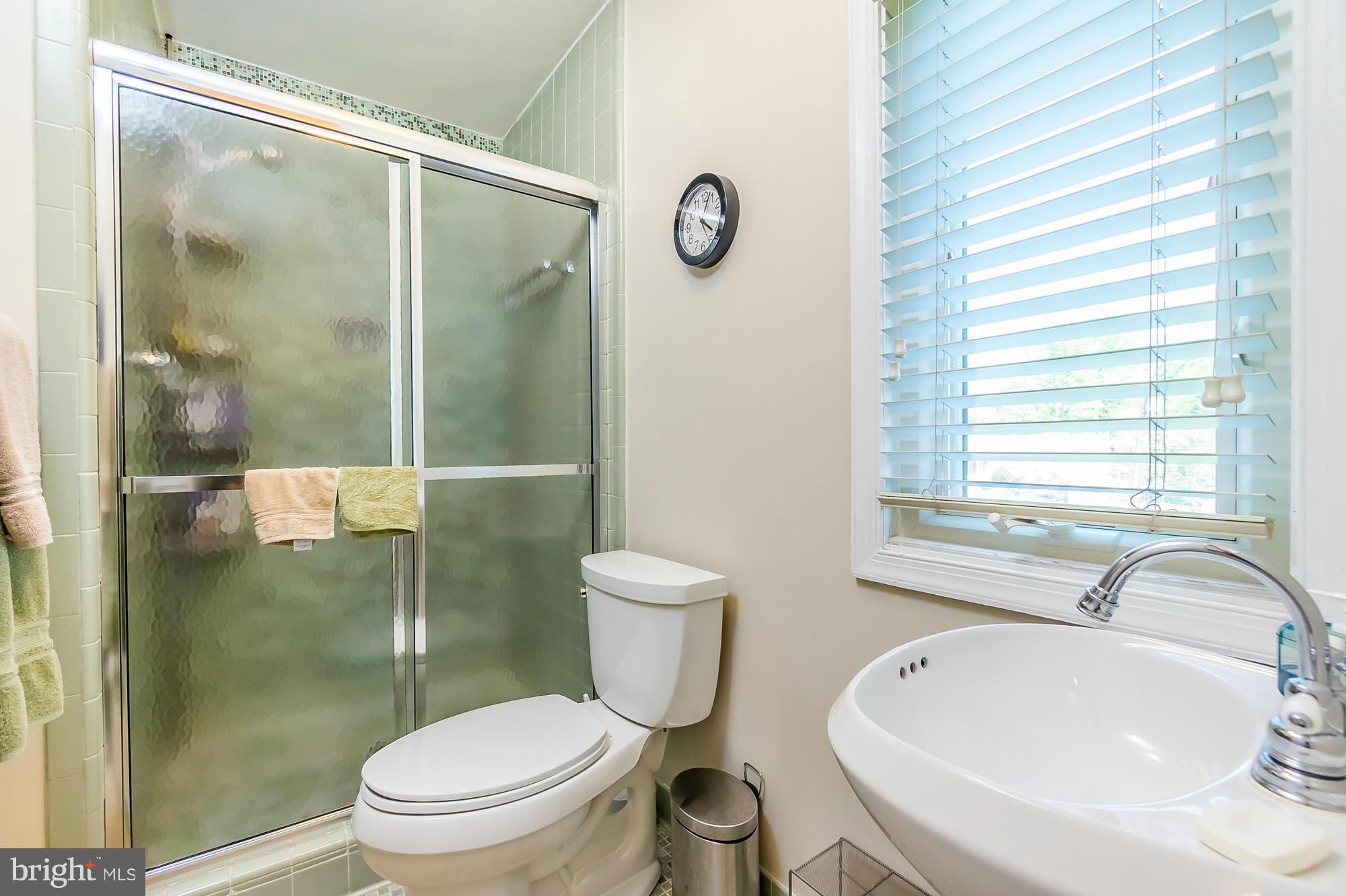 13621 North Gate Drive Silver Spring, MD 20906 - Photo 16 of 30 Bath