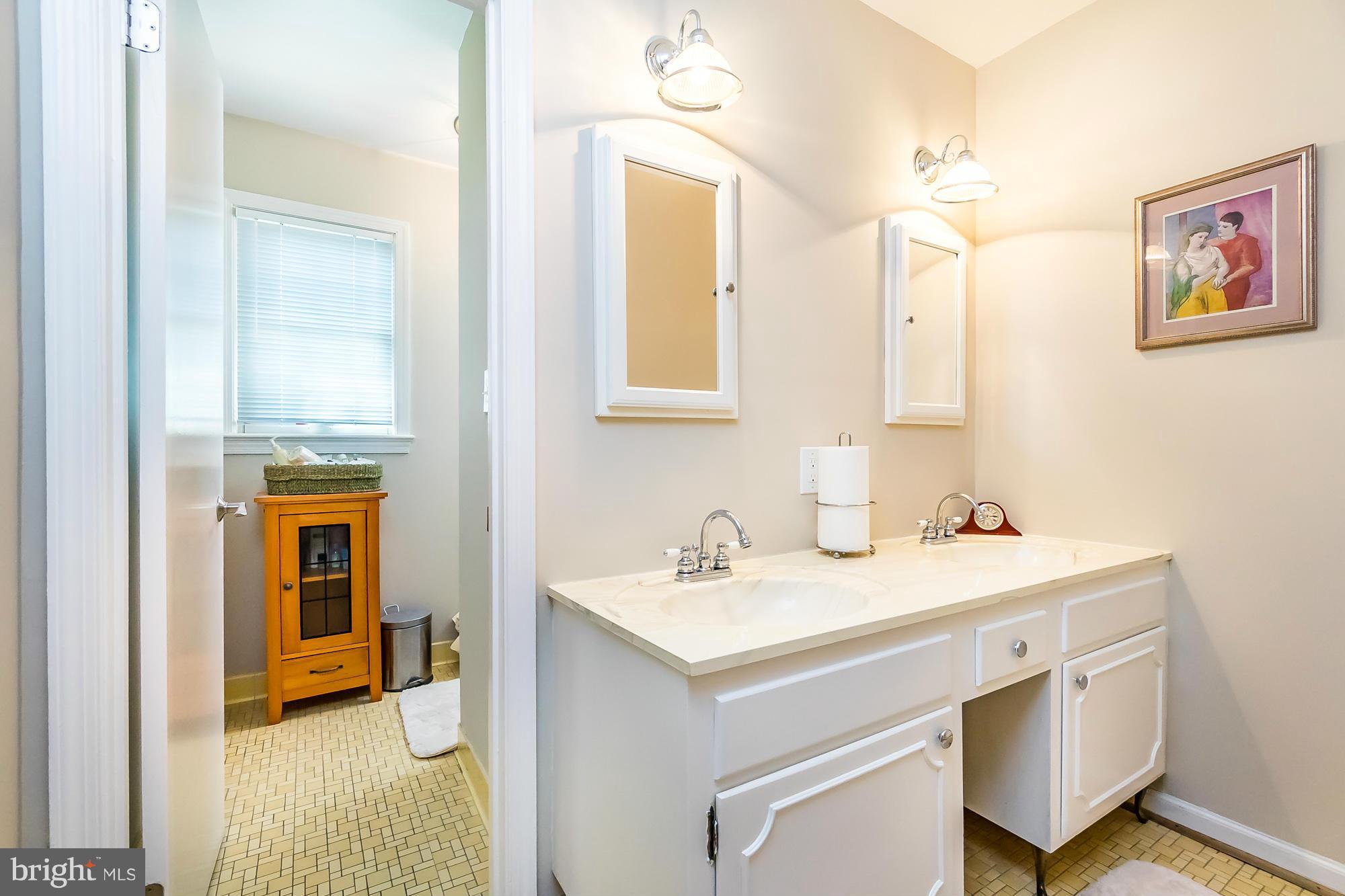 13621 North Gate Drive Silver Spring, MD 20906 - Photo 19 of 30 Bath