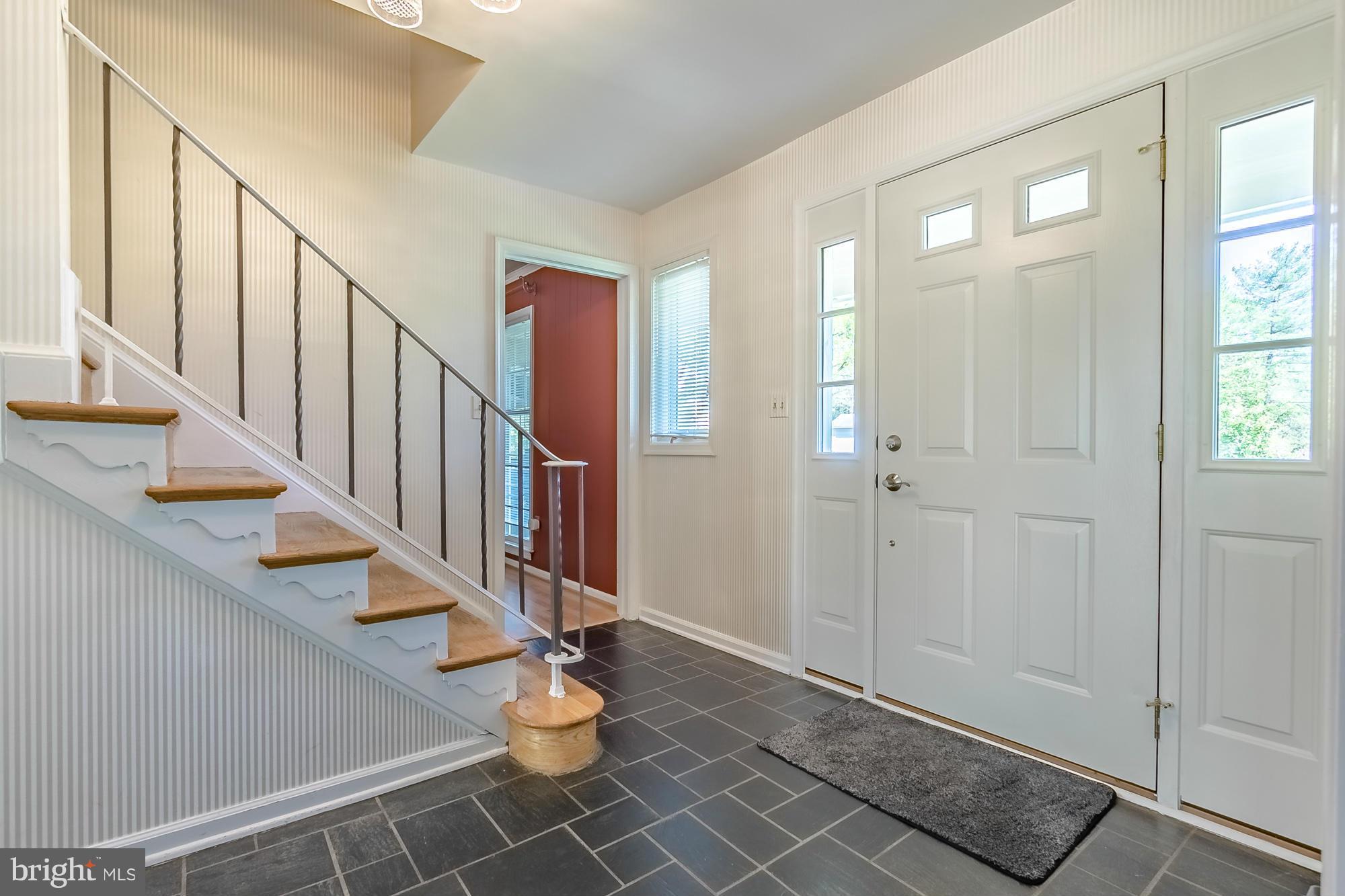 13621 North Gate Drive Silver Spring, MD 20906 - Photo 4 of 30 Interior (General)