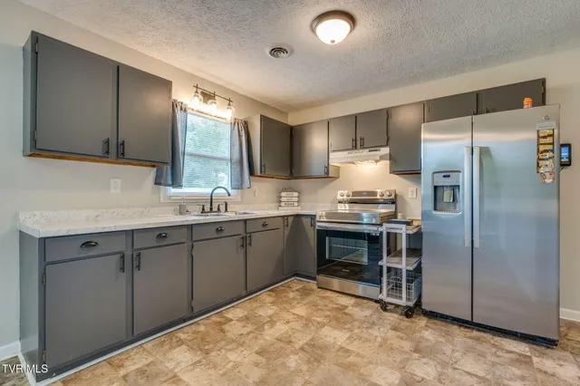 $241,000 | 313 Colonial Drive, Rogersville, TN 37857