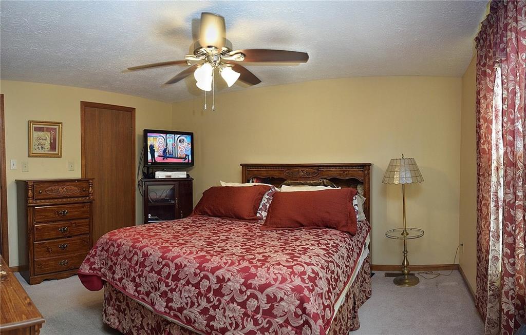 7717 Castle Ridge Court Indianapolis, IN 46256 - Photo 12 of 24 Gallery Image 12