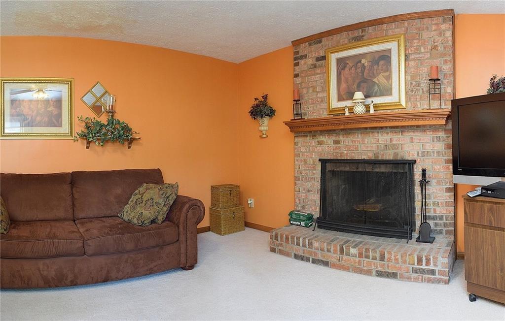 7717 Castle Ridge Court Indianapolis, IN 46256 - Photo 6 of 24 Gallery Image 6