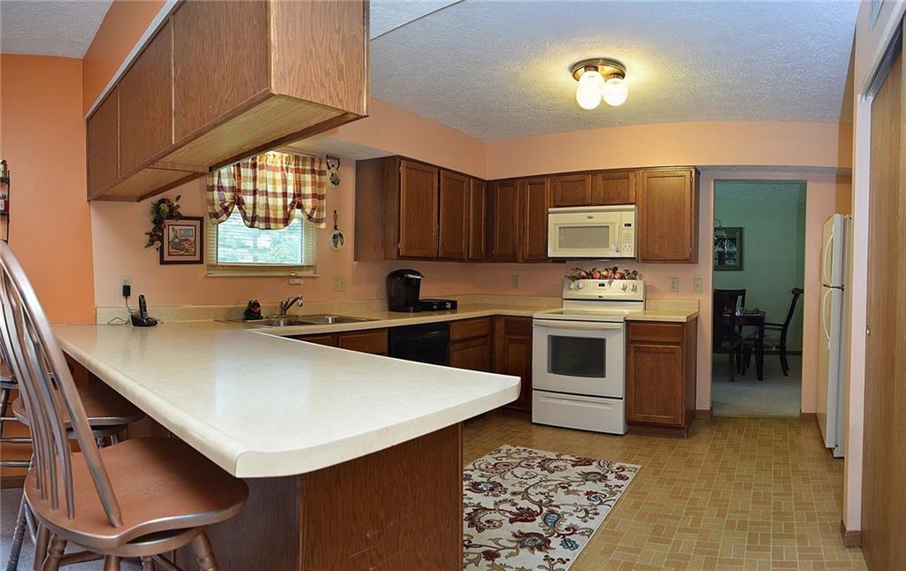 7717 Castle Ridge Court Indianapolis, IN 46256 - Photo 8 of 24 Gallery Image 8