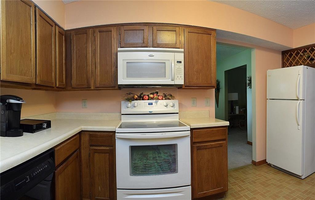 7717 Castle Ridge Court Indianapolis, IN 46256 - Photo 10 of 24 Gallery Image 10