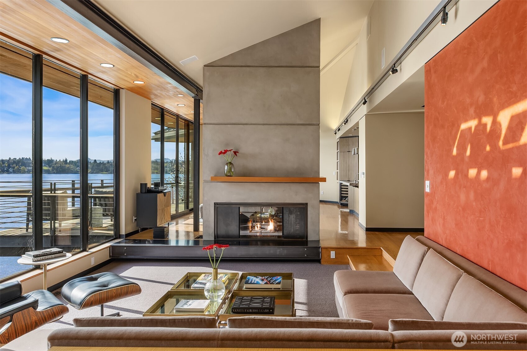 7703 West Mercer Way Mercer Island, WA 98040 - Photo 15 of 37