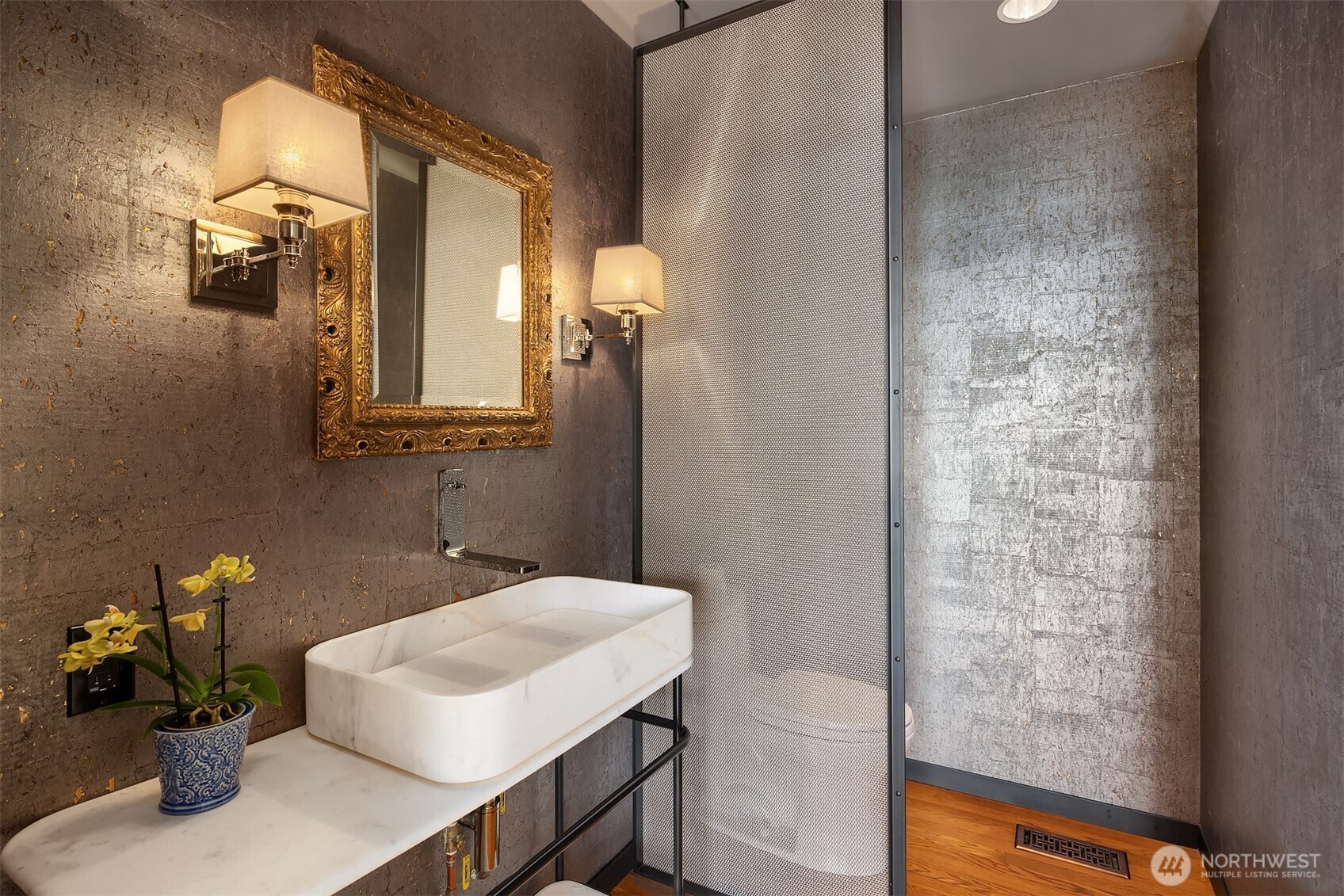 7703 West Mercer Way Mercer Island, WA 98040 - Photo 19 of 37