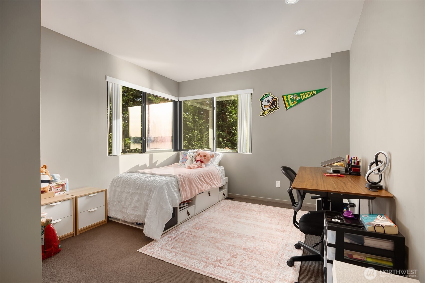 7703 West Mercer Way Mercer Island, WA 98040 - Photo 26 of 37