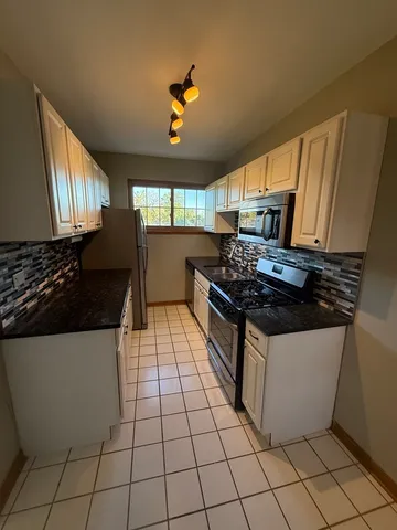 $174,500 | 10905 South Longwood Drive, Unit 3, Chicago, IL 60643