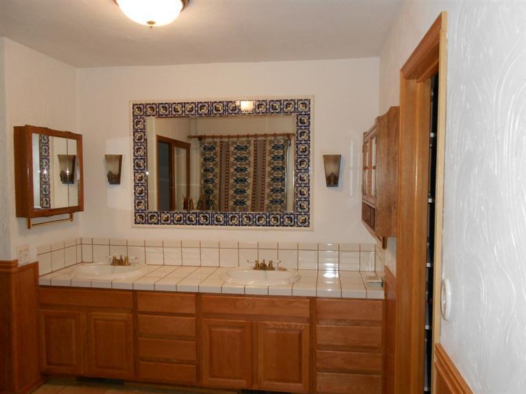 9858 Upper Applegate Road Jacksonville, OR 97530 - Photo 18 of 25 Master Bath