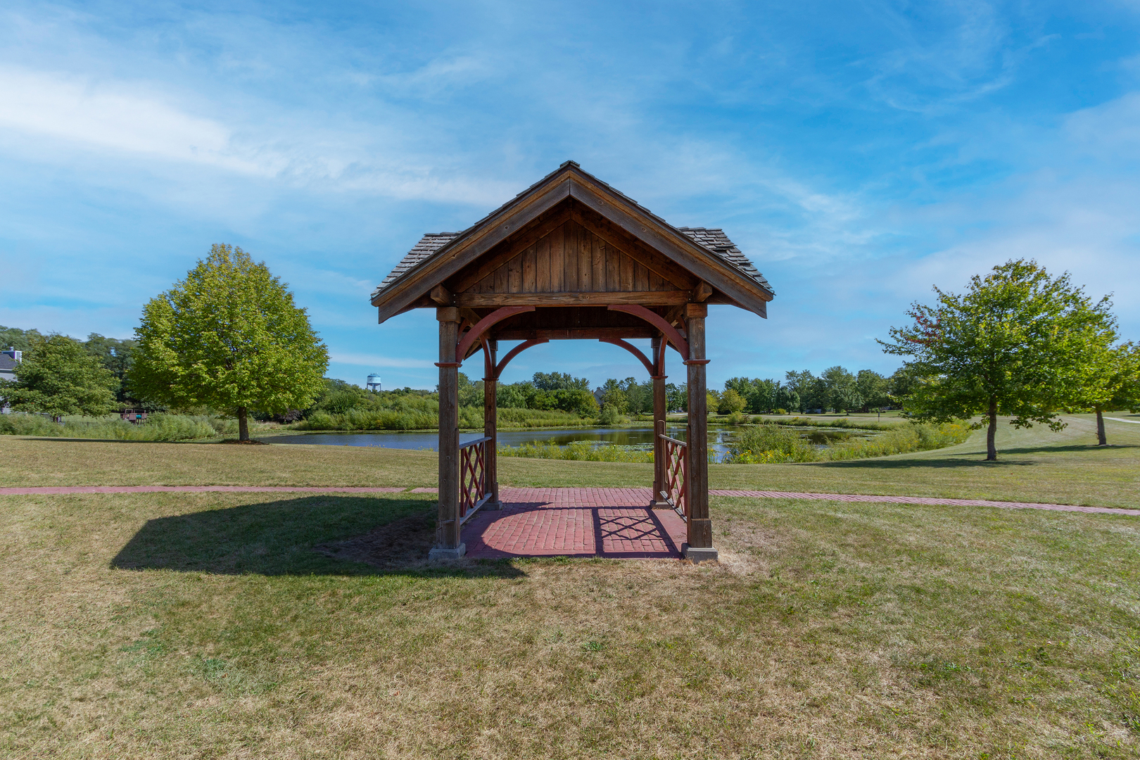 285 Valley Way Burlington, IL 60109 - Photo 39 of 40 a backyard of a house with lots of green space