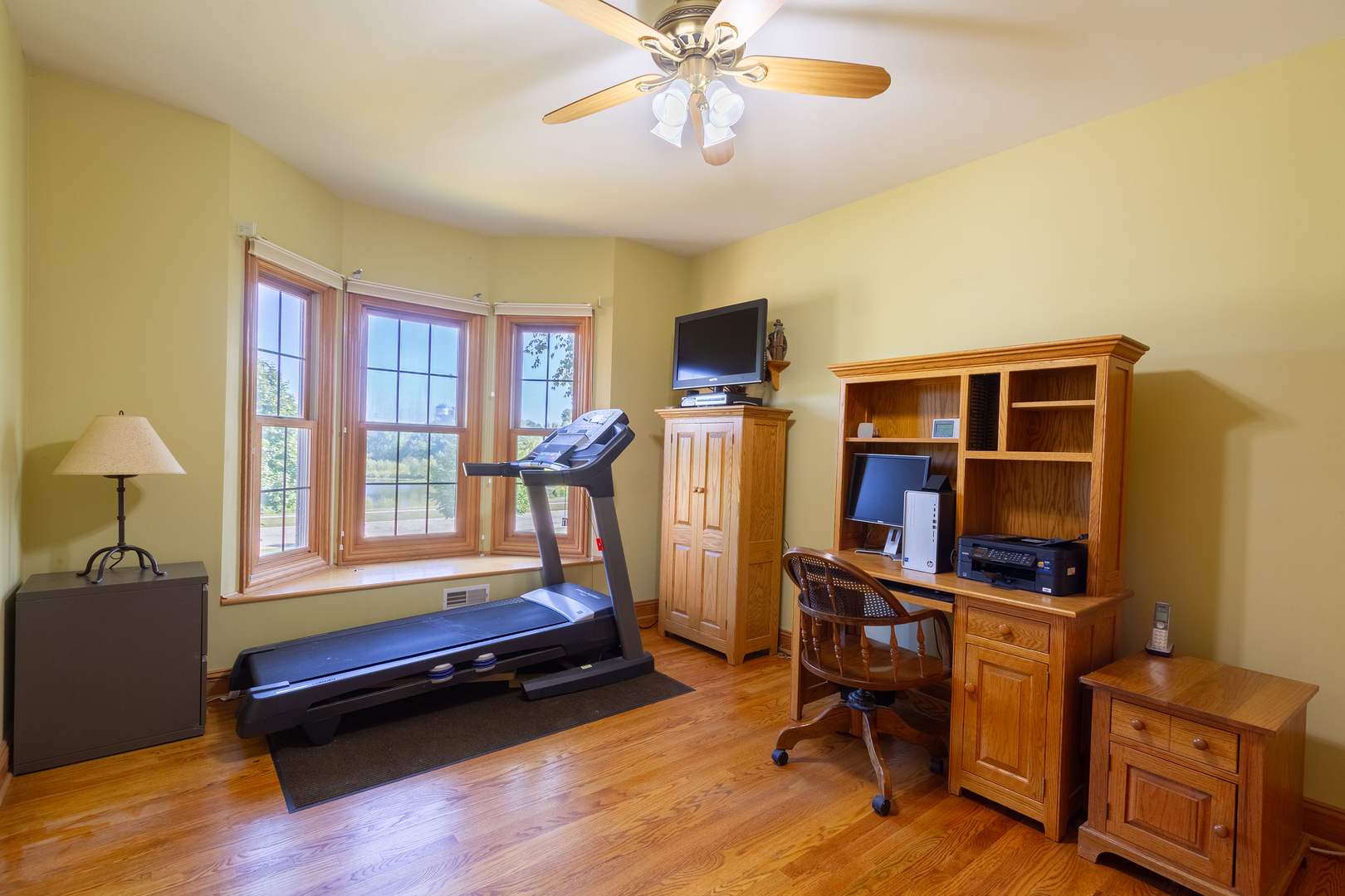 285 Valley Way Burlington, IL 60109 - Photo 5 of 40 a living room with furniture and a window