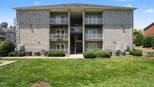 $150,000 | 3431 North Church Street, Unit 307, Greensboro, NC 27405