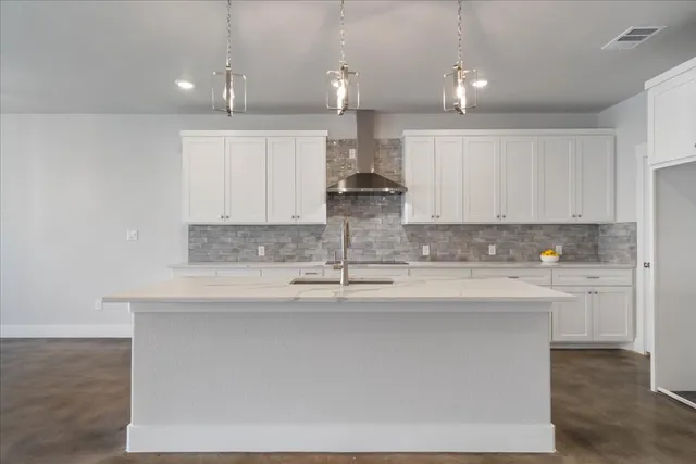 $2,300 | 223 Timberline Drive, Burnet, TX 78611