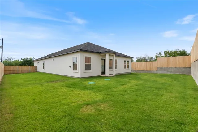 $2,300 | 223 Timberline Drive, Burnet, TX 78611