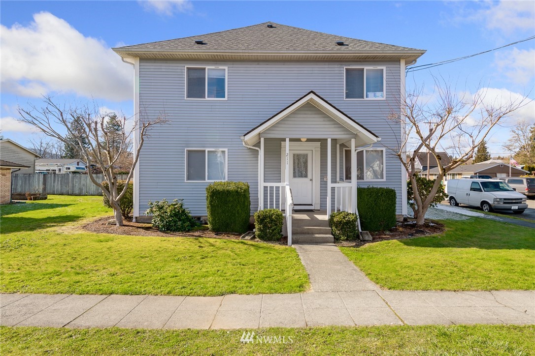 211 4th Street Sultan, WA 98294 - Photo 1 of 7 Gallery Image 1