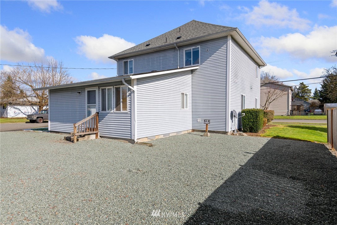211 4th Street Sultan, WA 98294 - Photo 4 of 7 Gallery Image 4