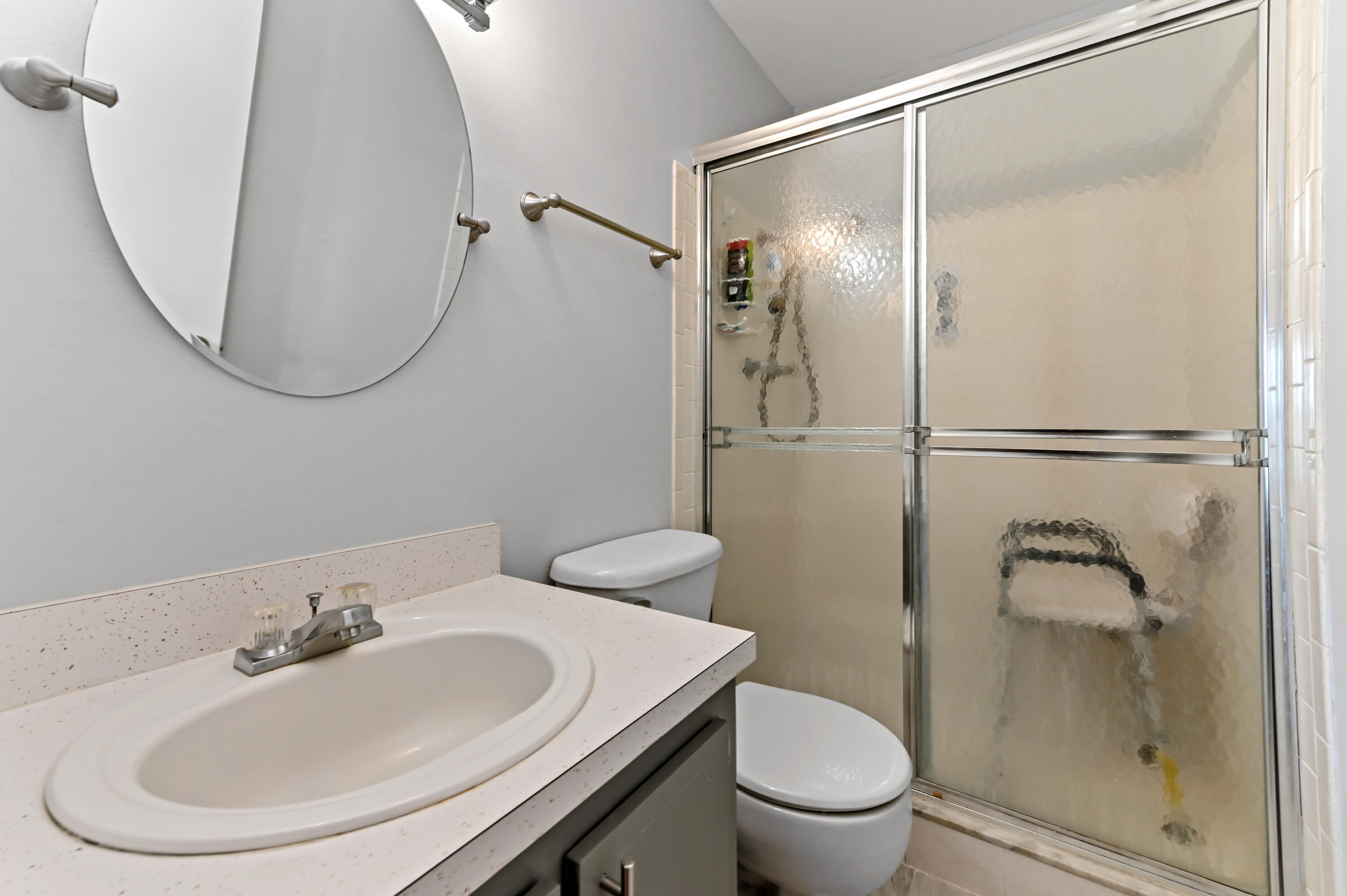 2600 Southeast Ocean Boulevard, Unit AA8 Stuart, FL 34996 - Photo 16 of 36 16 Bathroom 01